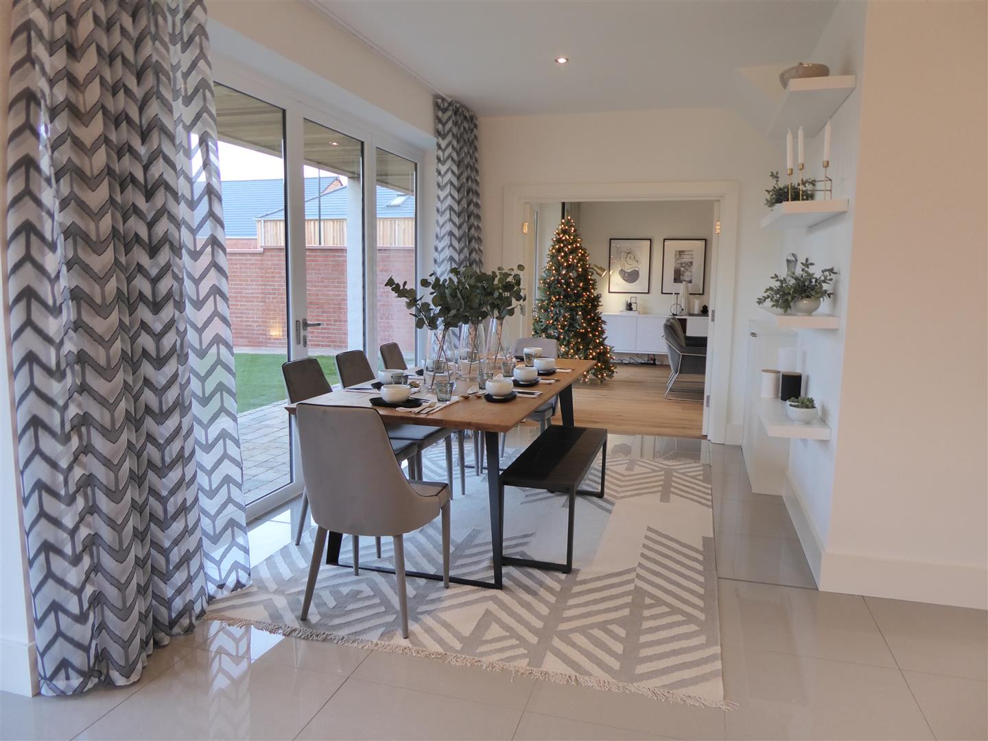 FITTED KITCHEN & DINING - Additional picture
